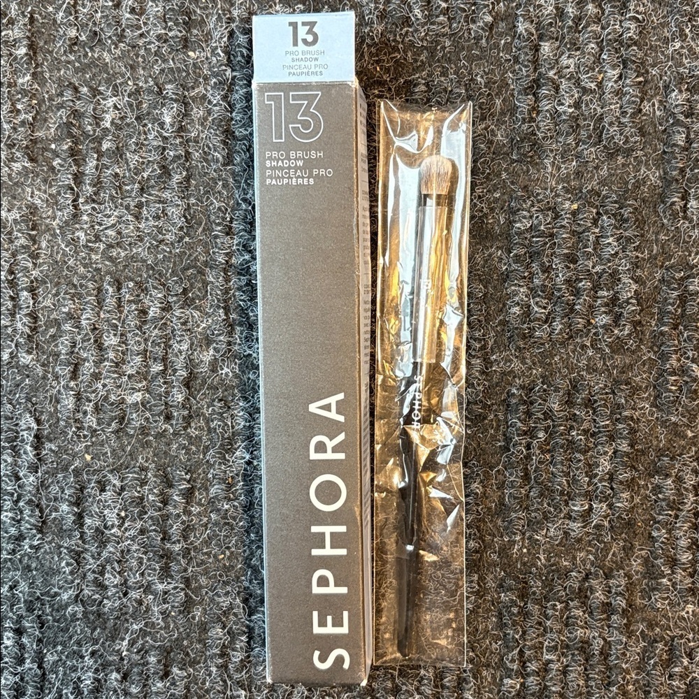 BNIB Sephora Pro Shadow Brush 13 - Picture 5 of 6